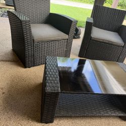 4 Person Patio Set With Cushions (Covers Included)  