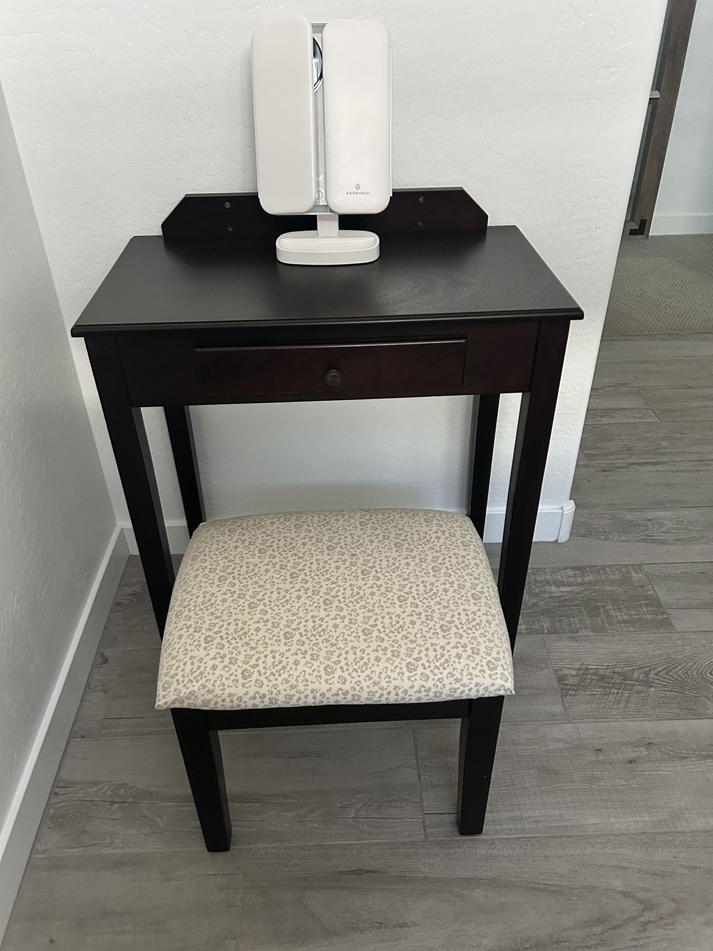 Wood Vanity Table & Stool w/Mirror
