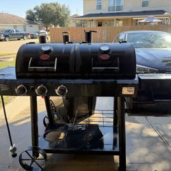 4 Burner Dual Fuel Grill W/smoker