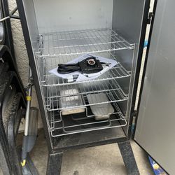 Electric Smoker 