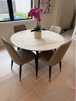 Modern Round Dining Table Set – 4 Chairs Included