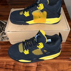 Jordan 4 Retro