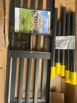 Lawn levelling Rake