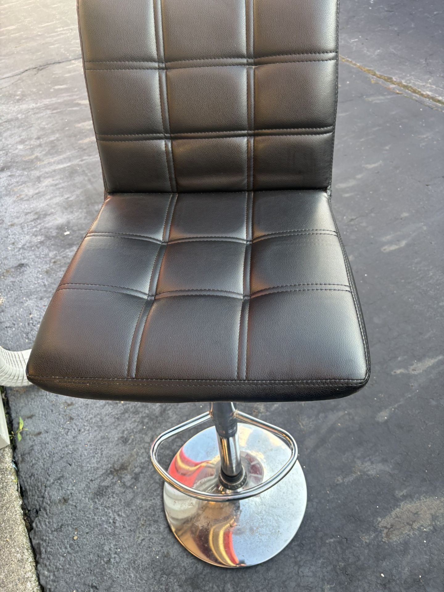 Set Of 2 Barstools - Great Condition
