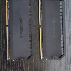 CORSAIR Dominator Platinum RGB 32GB (2 x 16GB) DDR4 3600 