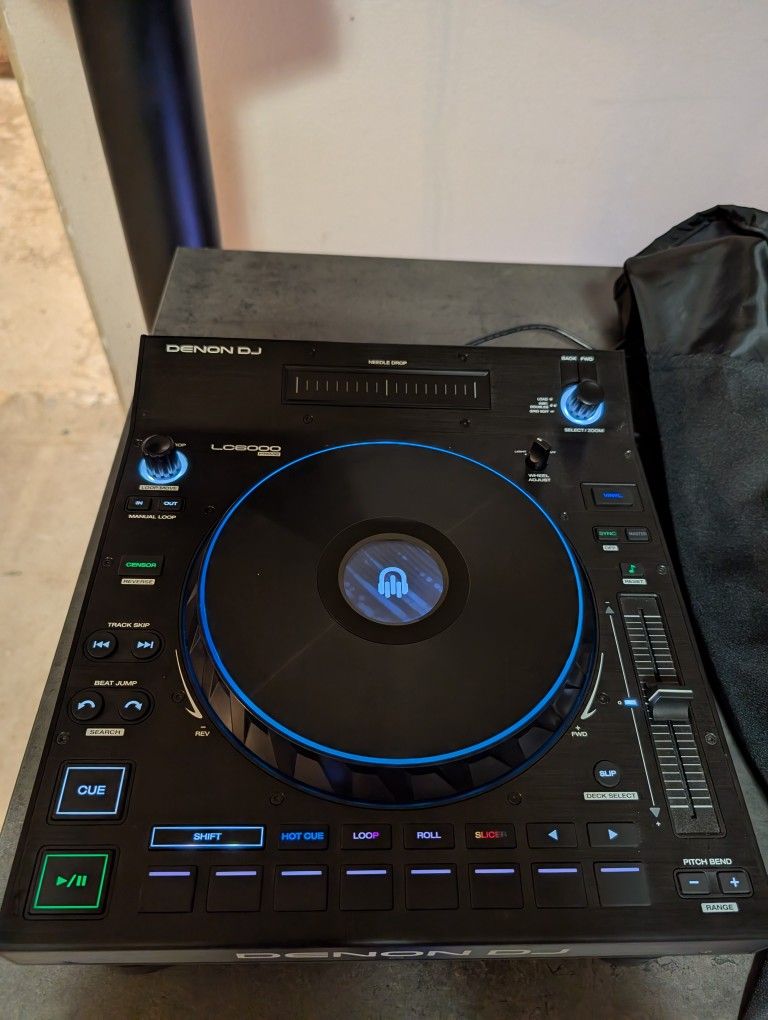 Denon LC6000 Prime DJ Controller