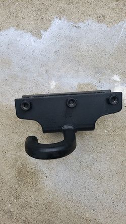 Jeep tow hook