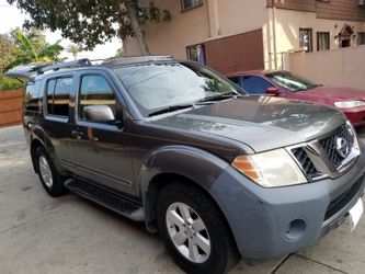 08 Nissan Pathfinder,