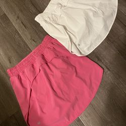 Lululemon hotty hot high rise skirts