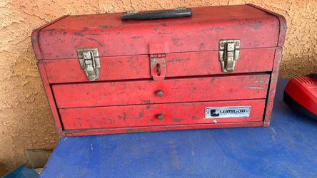 Tools box Milwaukee $40