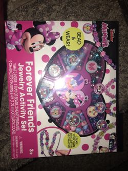 Minnie Mouse forever friends