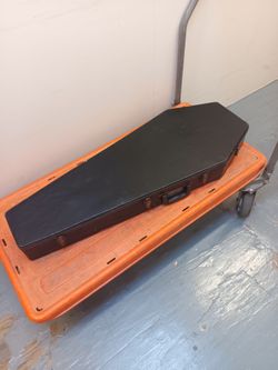 Coffin guitar case fits fender