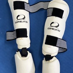 Size S Taekwondo SHIN and INSTEP GUARDS (SMALL Kids) Size S