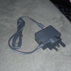 UK/European Authentic Nintendo Switch Charger 