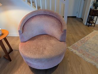 Luxury Blush Pink Velvet Swivel Accent Chair – Like New