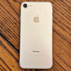 iPhone 7 Unlocked / desbloqueado 😎