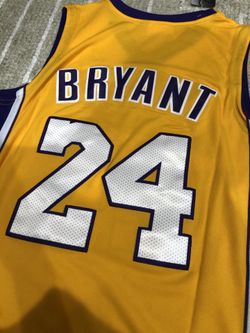 Kobe Bryant LA Lakers Nike Nba Golden Edition Basketball Jersey Size Xl for  Sale in Park Ridge, NJ - OfferUp