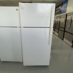 Used Kenmore Top freezer Refrigerator / 3 Months Warranty