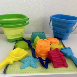 Collapsible Beach Toys Set for Kids