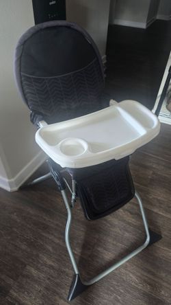 High Chair Compact