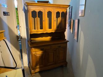 Two Piece Traditional Hutch in Light Oak