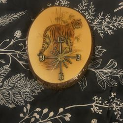 Tiger Clock 