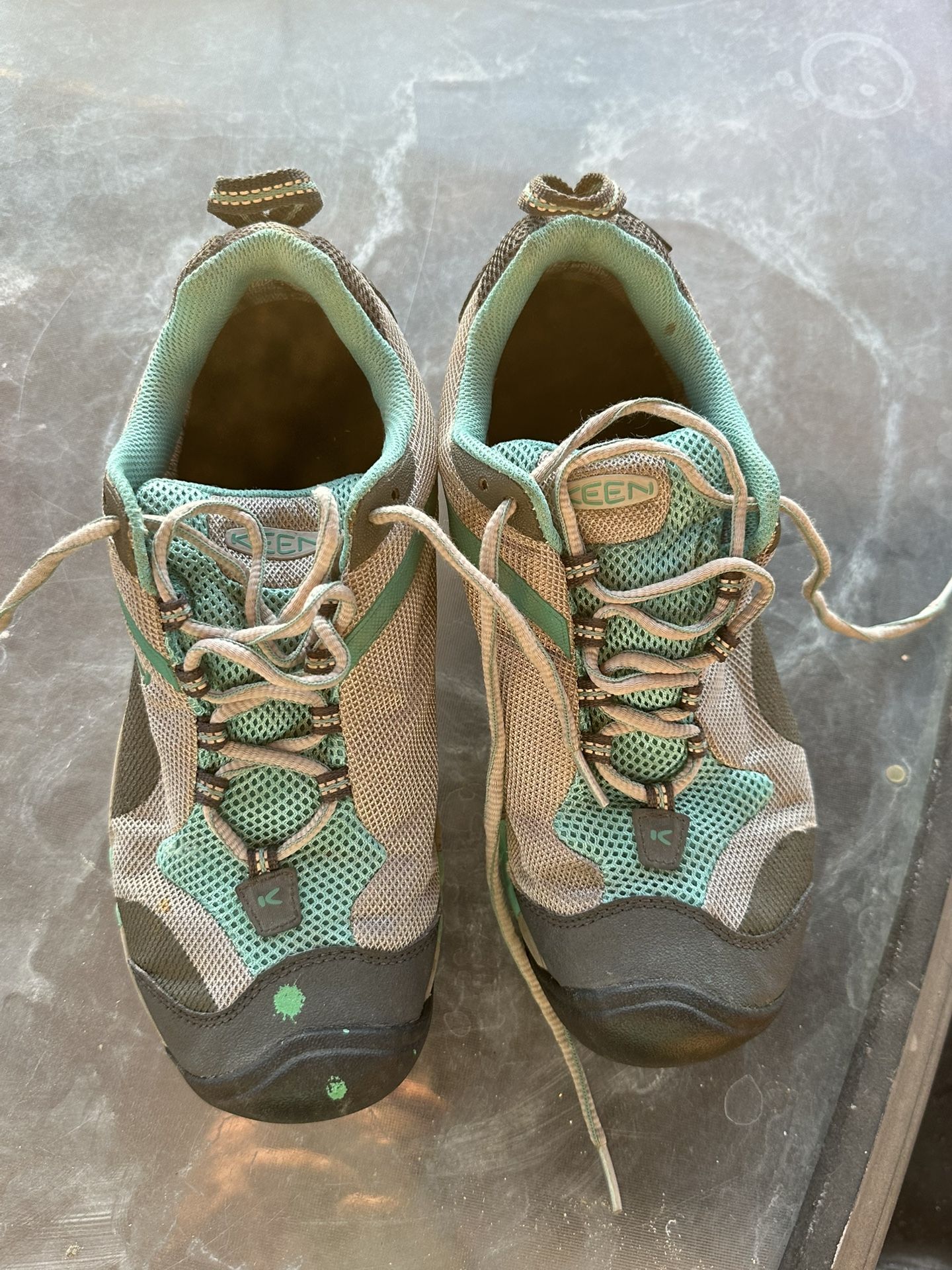Keen Hikers