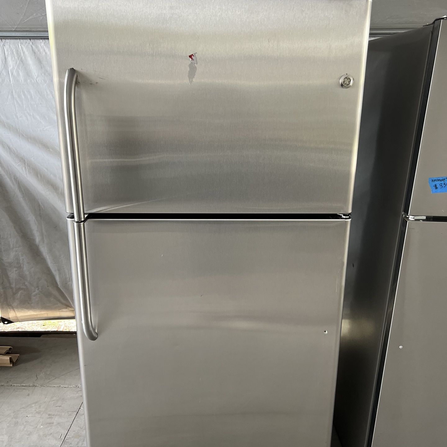 GE refrigerator Top&bottom   60 day warranty/ Located at:📍5415 Carmack Rd Tampa Fl 33610📍