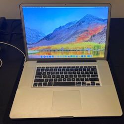 17 inch Macbook Pro i7 500gb SSD
