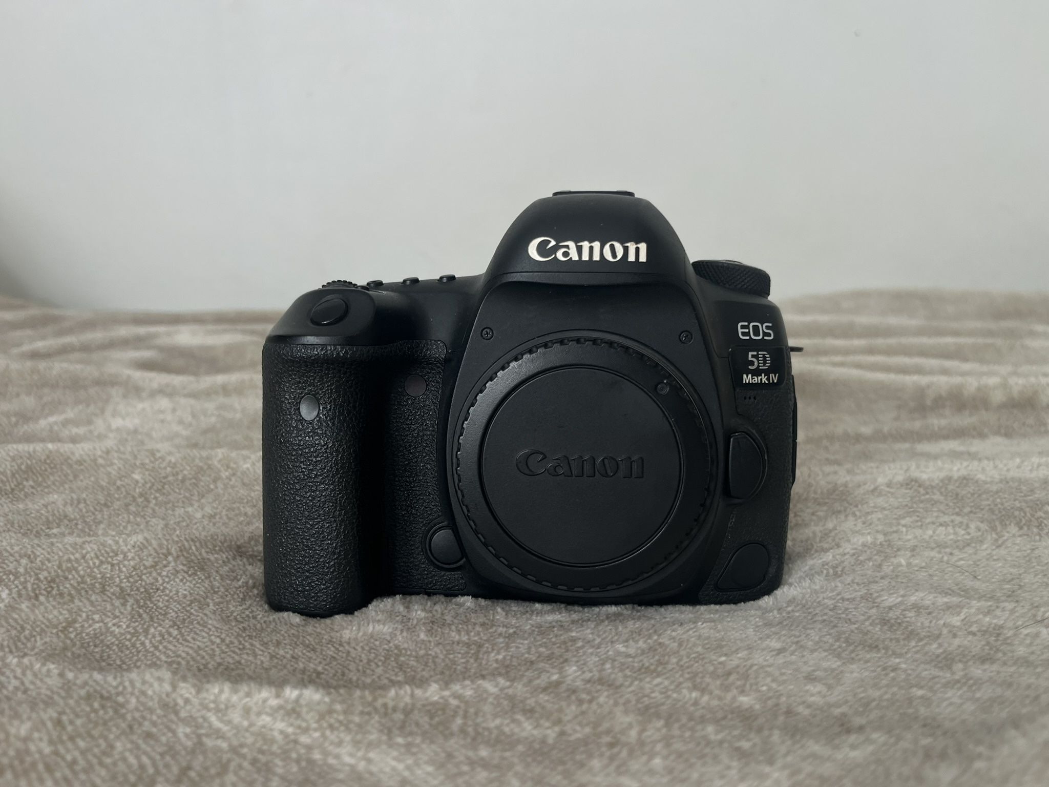 Canon 5D Mark IV