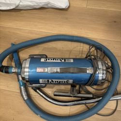 Royal Vacuum cleaner 