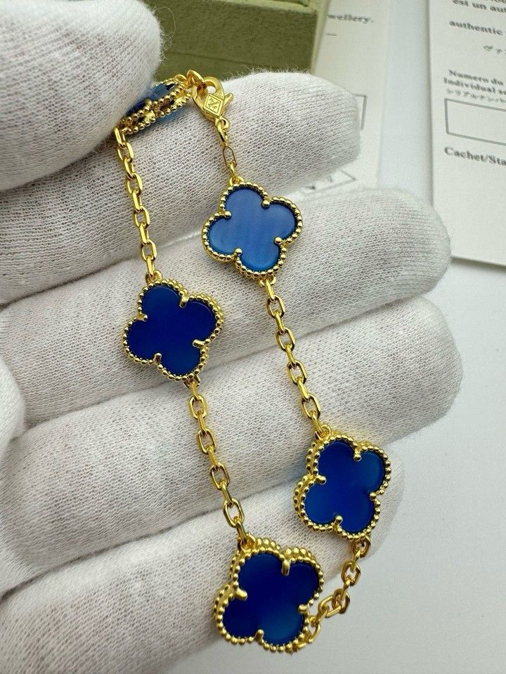 Five-piece Blue chalcedony  bracelet for women