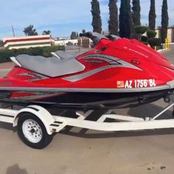 Paired of  2006 Yamaha WAVE RUNNER VX110 including trailer  