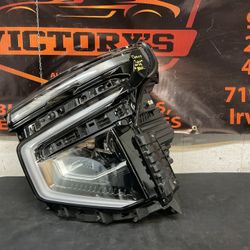CHEVY TAHOE 2025 LH HEADLIGHT OEM