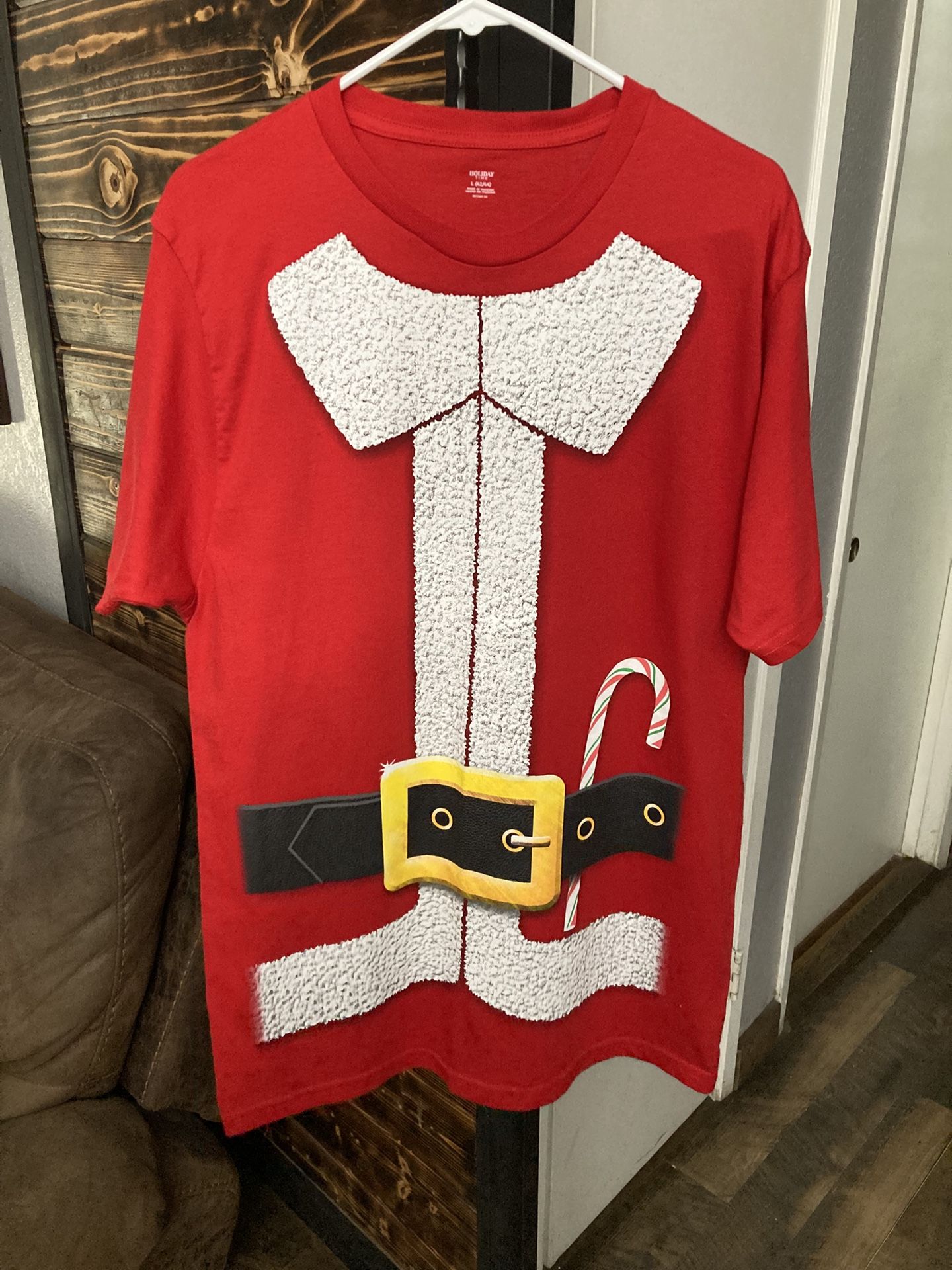 Men’s Tee- Shirt Size Large By Holiday Time