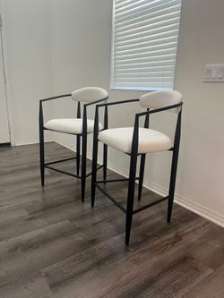 Brand New Bar stools set of 2