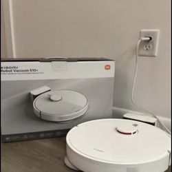 Xiaomi Robot Vacuum S10+ – Excellent Condition