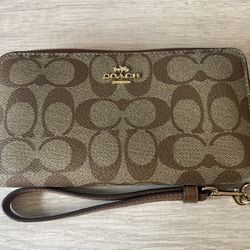 Coach Long Zip Around Wallet In Signature Canvas