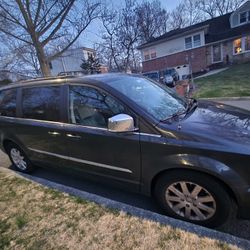 2011 Chrysler Town & Country