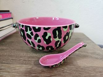 Sourpuss Pink Leopard Ramen Bowl with matching spoon