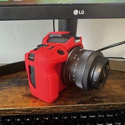 Canon R50 Camera 