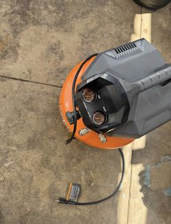 Shop RIDGID 6 Gal. 150 PSI Portable Electric Oil-Free Jobsite Pancake Air Compressor with Dual Press