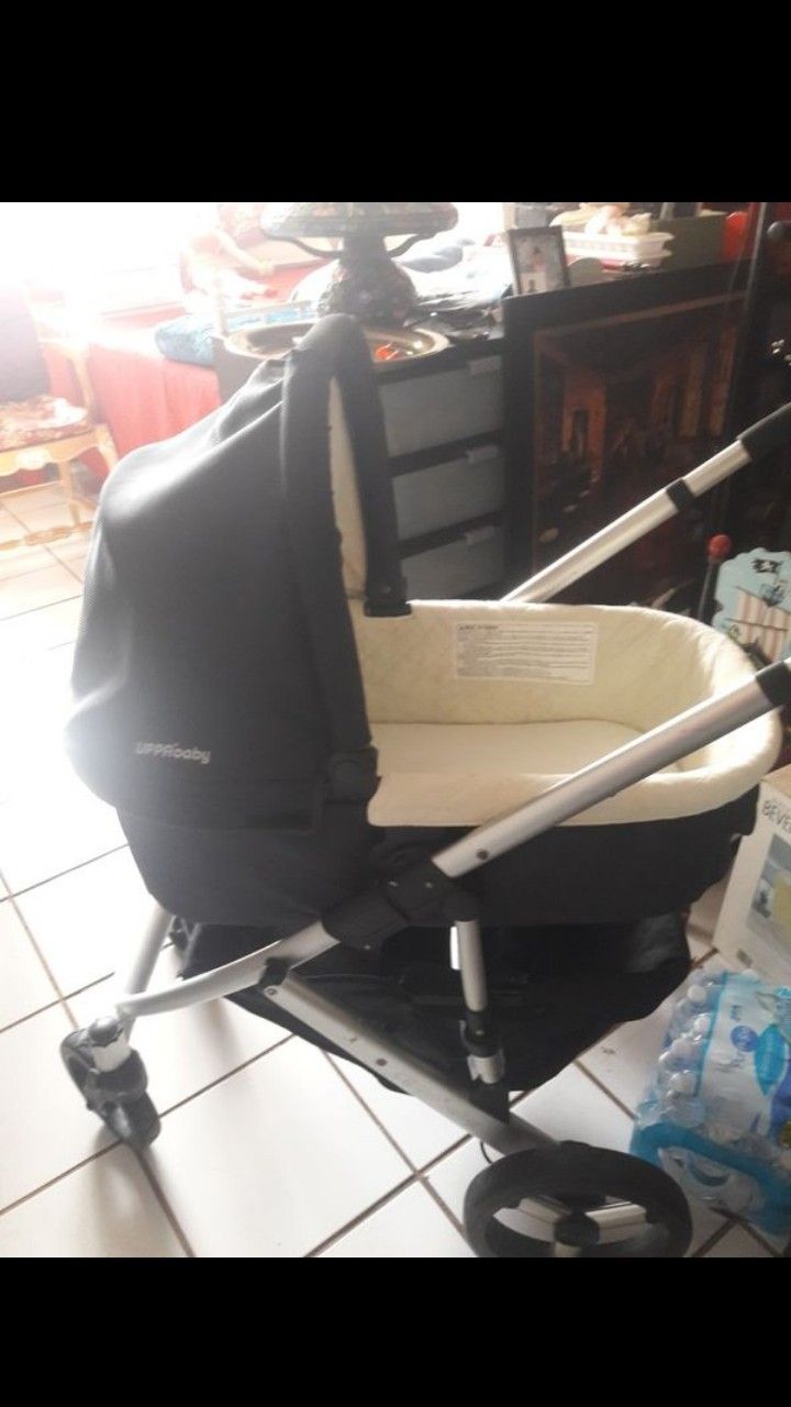 Baby Stroller Please don't waste my time if not Interested!