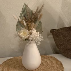 Joyce Bud Vase With Dried Palm Leave And Flowers Cute For House Decor