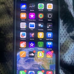 iPhone 16e 