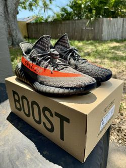 Yeezy 350 Carbon Beluga 