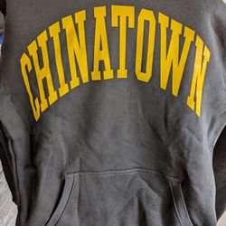 New 
Size Small 
Chinatown Market  Originals 
Black / Yellow Hoodie 
 NWT