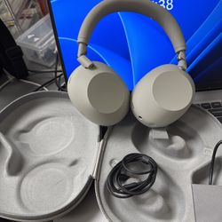 Sony WH-1000XM6 Noise Cancelling Headphones – Open Box (Like New)