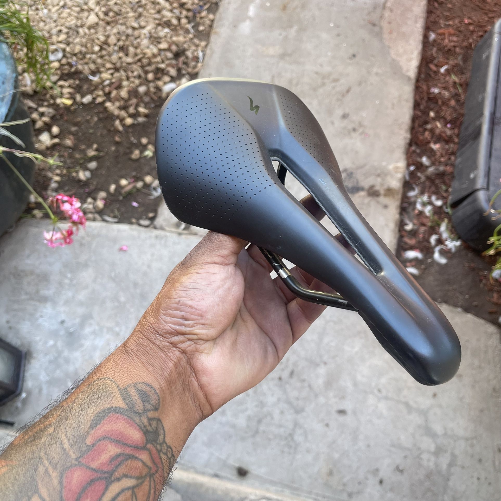 Saddle
