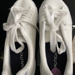 Náutica Sneakers Size 8 .5